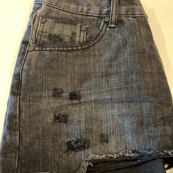 One Teaspoon High Waist Bonita Shorts Size 28 - Picture 13 of 15